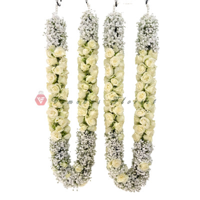 Baby Breath + Spray Rose Wedding Garland