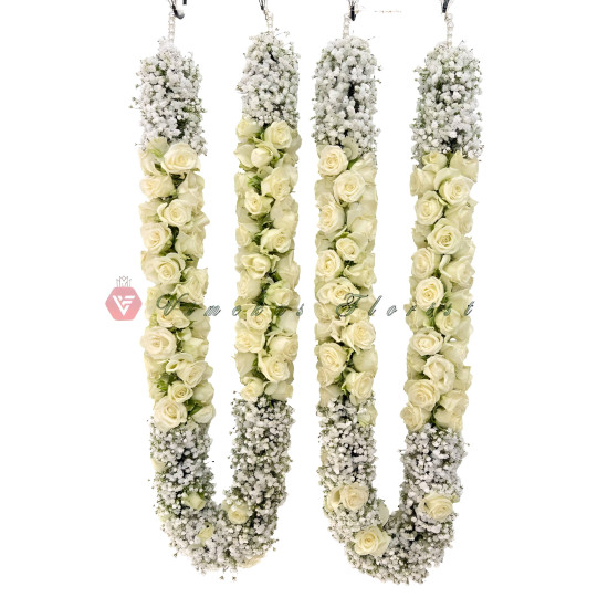 Baby Breath + Spray Rose Wedding Garland