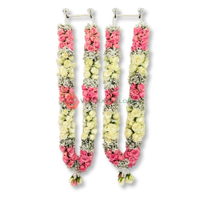 Baby Breath + Spray Rose Garland